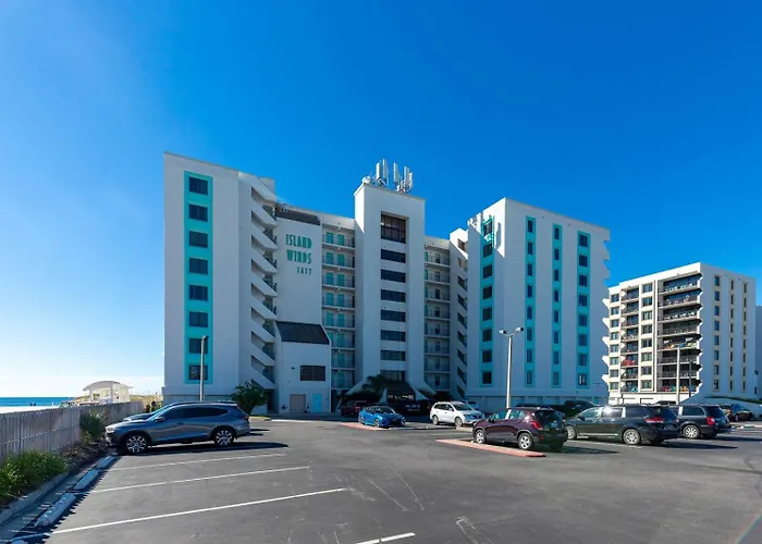 Apartment Island Winds East 806